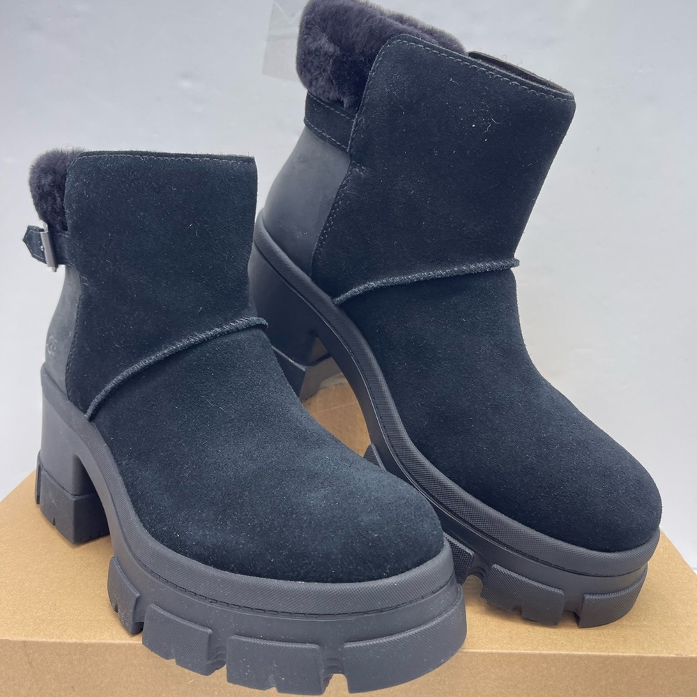 UGG Women's Black Winter Boots
W BROOKLYN BUCKLE PLATFORM HIGH HEELS BOOTS BLACK - Picture 4 of 16